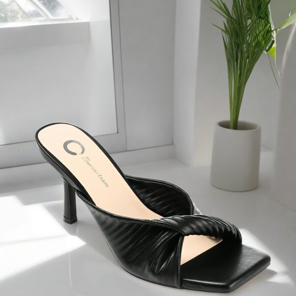 Journee Collection Shoes - Journee Collection Womens Black Tru Comfort Greer Pleated Sandals Size 8.5M NIB